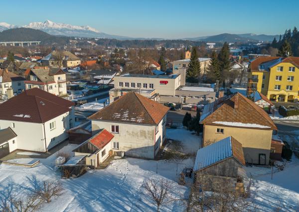 Rodinný Dom + veľký pozemok, výborná poloha /Liptovský Ján/