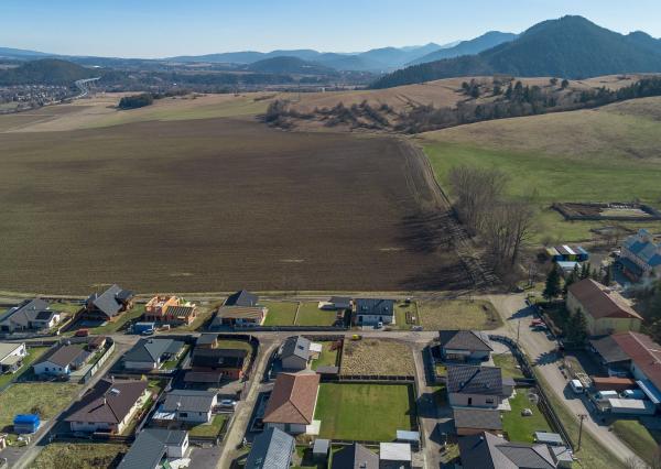 Pozemok s výhľadom na hory – cena len 120 €/m², Liptovský Mikuláš