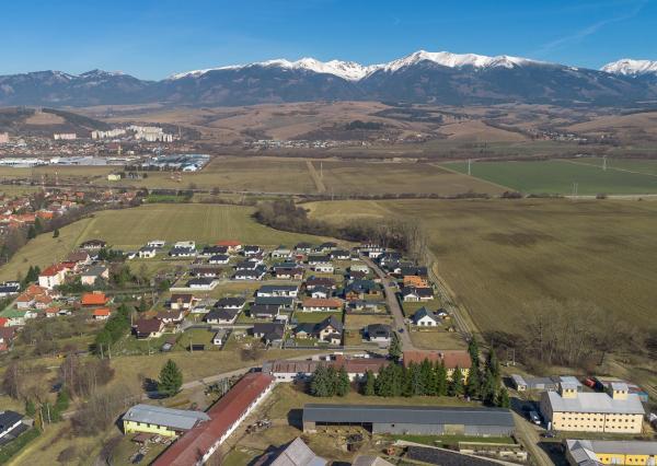 Pozemok s výhľadom na hory – cena len 120 €/m², Liptovský Mikuláš