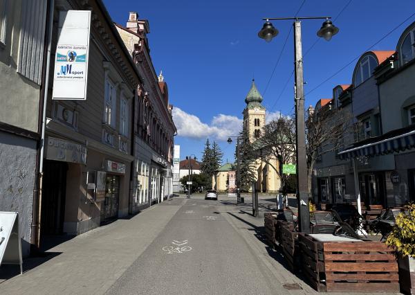 TOP PRIESTOR NA PRENÁJOM – PEŠIA ZÓNA Liptovský Mikuláš