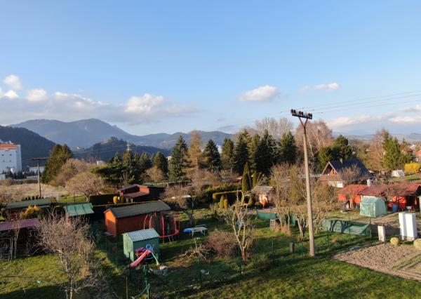 Na predaj upravená záhrada s elektrinou – Štiavnička