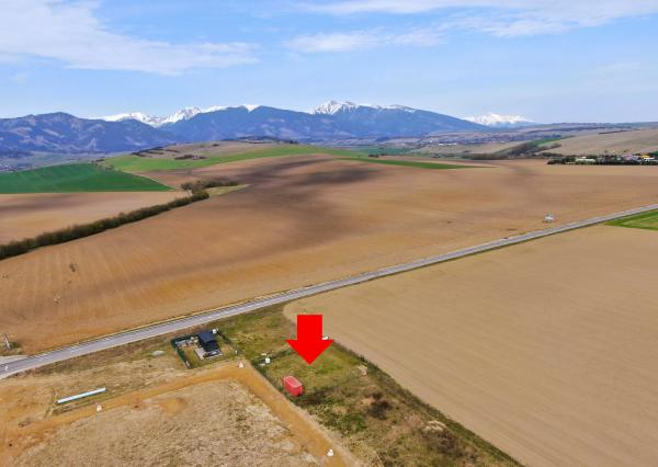 Slnečný stavebný pozemok s výhľadom na Tatry – Liptov