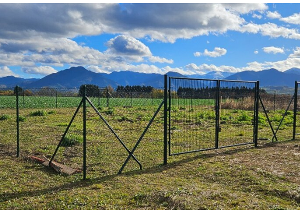 Slnečný stavebný pozemok s výhľadom na Tatry – Liptov