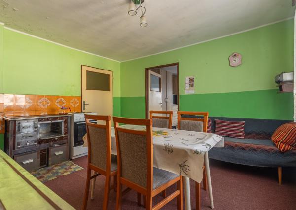 Rodinný Dom + veľký pozemok, výborná poloha /Liptovský Ján/