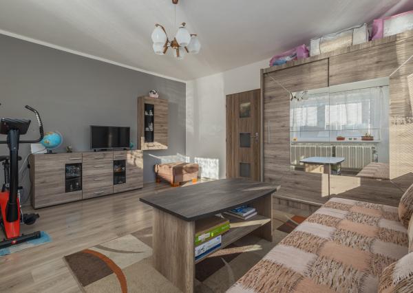 Rodinný Dom + veľký pozemok, výborná poloha /Liptovský Ján/