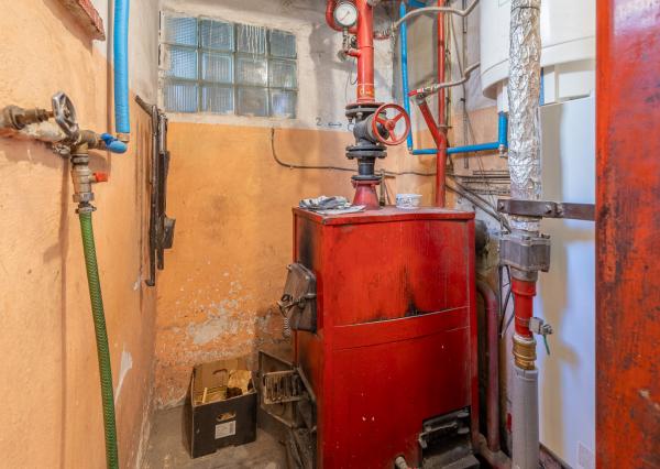 Rodinný Dom + veľký pozemok, výborná poloha /Liptovský Ján/