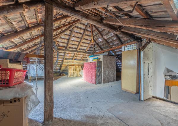 Rodinný Dom + veľký pozemok, výborná poloha /Liptovský Ján/