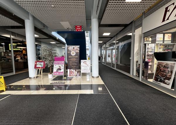 Top lokalita – obchodný priestor na Prenájom v OC Jasná