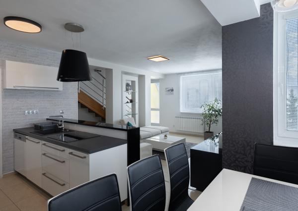 Mezonet 113 m², 3 balkóny, top stav – Liptovský Mikuláš