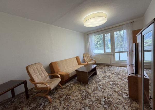 Na prenájom 3-izbový byt v Liptovskom Mikuláši