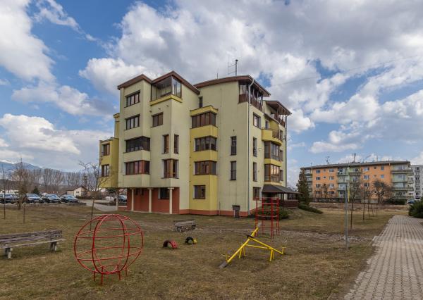 Mezonet 113 m², 3 balkóny, top stav – Liptovský Mikuláš
