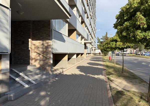 REZERVOVANÉ - Na predaj 1-izbový byt s dvoma loggiami – Roveň, Ružomberok