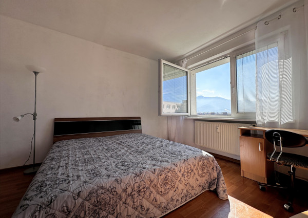 REZERVOVANÉ NA PREDAJ Priestranný 4-izbový byt s výmerou 79,8 m² centrum