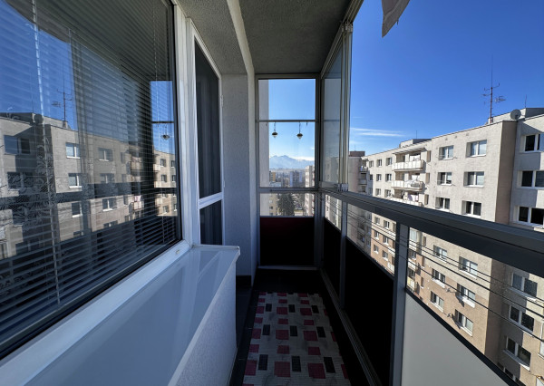 REZERVOVANÉ NA PREDAJ Priestranný 4-izbový byt s výmerou 79,8 m² centrum