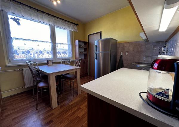 REZERVOVANÉ NA PREDAJ Priestranný 4-izbový byt s výmerou 79,8 m² centrum