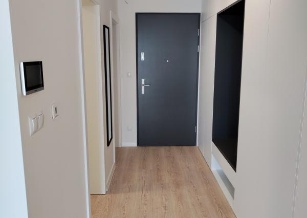 Nájom, Moderný podkrovný 2-izbový byt