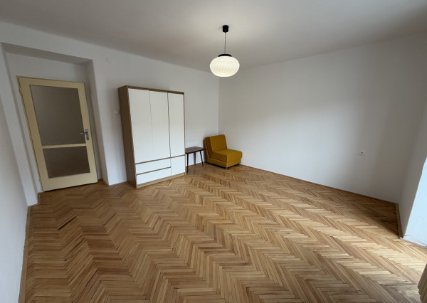REZERVOVANÉ - Na prenájom 1-izbový byt s balkónom-Ružomberok