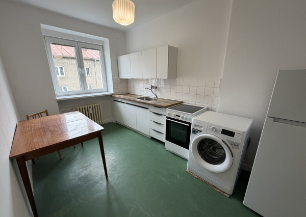 REZERVOVANÉ - Na prenájom 1-izbový byt s balkónom-Ružomberok