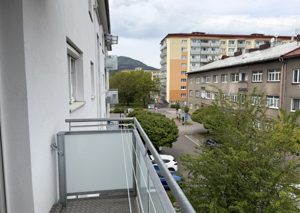 REZERVOVANÉ - Na prenájom 1-izbový byt s balkónom-Ružomberok