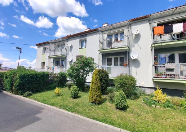 2-IZBOVÝ BYT S BALKÓNOM a GARÁŽOU – LIPTOVSKÝ PETER