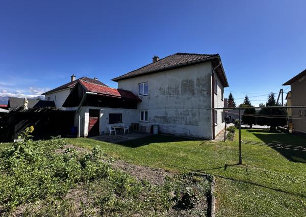Rodinný Dom + veľký pozemok, výborná poloha /Liptovský Ján/