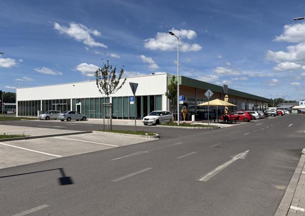 Moderný obchodný priestor 175,8 m² na prenájom – OC Point, Liptovský Mikuláš