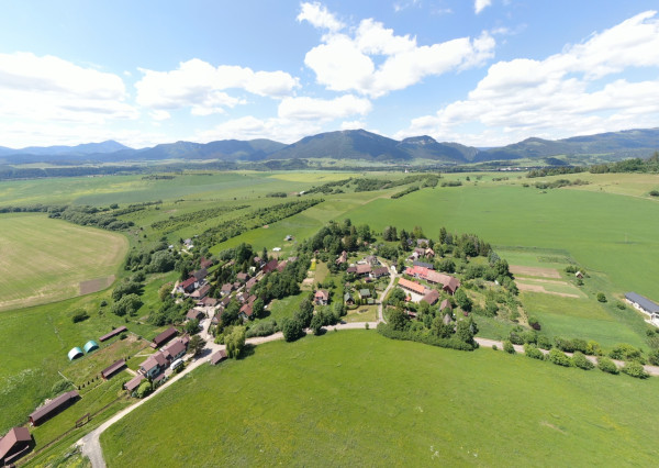 Stavebný pozemok 8043 m² pri Liptovskom Trnovci