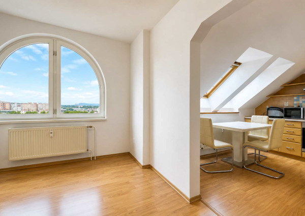 Priestranný 1-izbový byt v Liptovskom Mikuláši, 39,7 m²