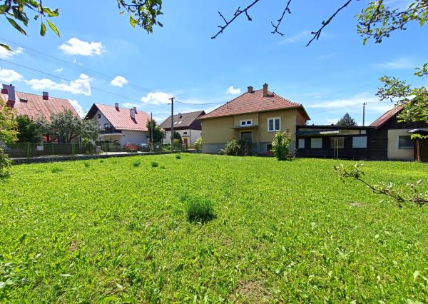 RD s pozemkom 1099m² v Demänovej – skvelá investícia