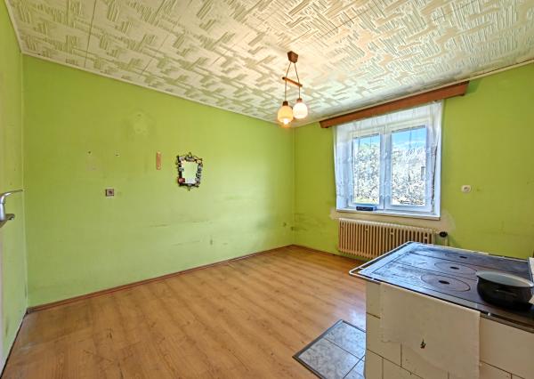 RD s pozemkom 1099m² v Demänovej – skvelá investícia