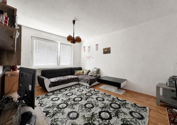 NA PREDAJ 4-izbový byt s balkónom, Liptovský Mikuláš – 77 m²