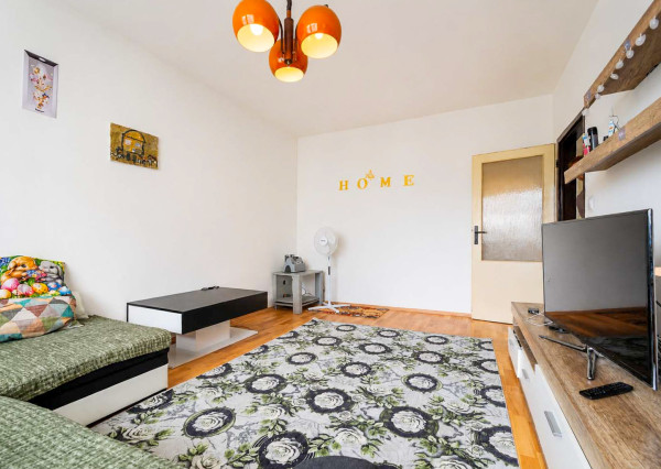NA PREDAJ 4-izbový byt s balkónom, Liptovský Mikuláš – 77 m²