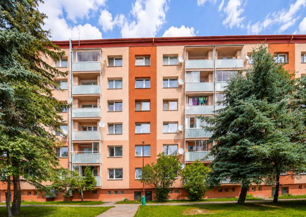 NA PREDAJ 4-izbový byt s balkónom, Liptovský Mikuláš – 77 m²