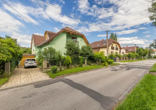 Unikátny 6-izbový rodinný dom v centre Liptovského Mikuláša s oázou pokoja a flexibilným využitím