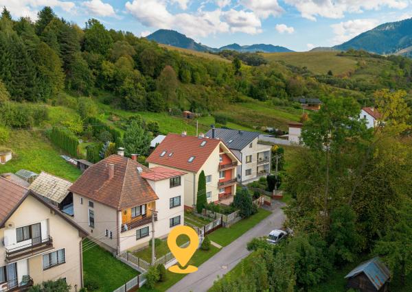 NOVÁ CENA: Priestranný rodinný dom v tichej časti obce Svätý Kríž