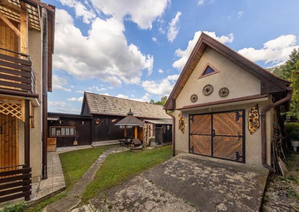 NOVÁ CENA: Priestranný rodinný dom v tichej časti obce Svätý Kríž