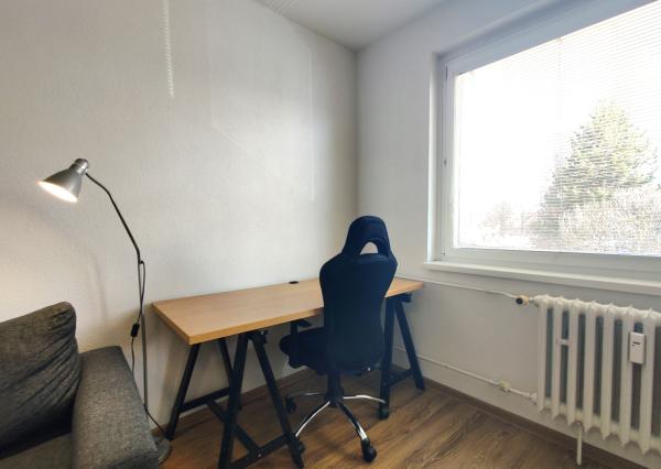 MODERN & FULLY RENOVATED 2-ROOM APARTMENT FOR RENT