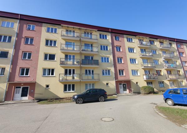 MODERN & FULLY RENOVATED 2-ROOM APARTMENT FOR RENT