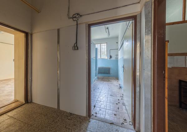 Na predaj výrobný a skladový objekt (1 150 m²), Lisková