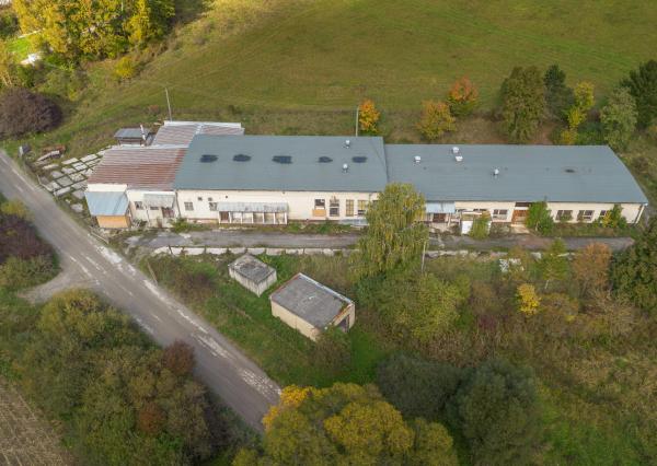 Na predaj výrobný a skladový objekt (1 150 m²), Lisková