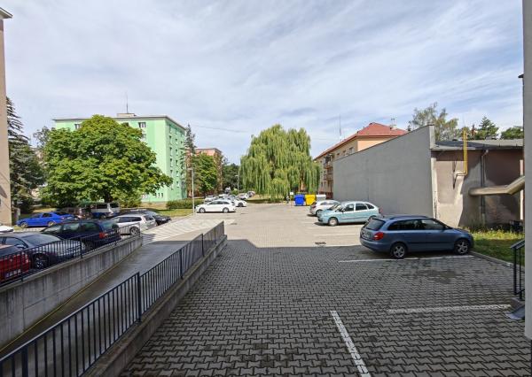 Prenájom: 2-izb. byt s terasou a parkovaním, Hurbanova, LM