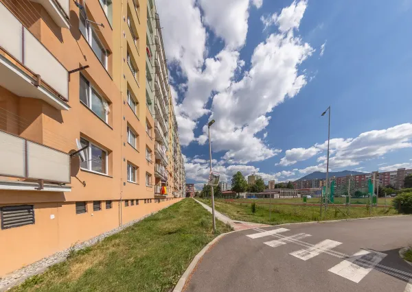 PREDAJ 1-izbový byt na Nábreží v LM | Ideálna investícia aj štartovacie bývanie
