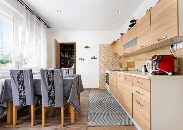 NA PREDAJ: 4-izbový byt s balkónom, Liptovský Mikuláš – 77 m²