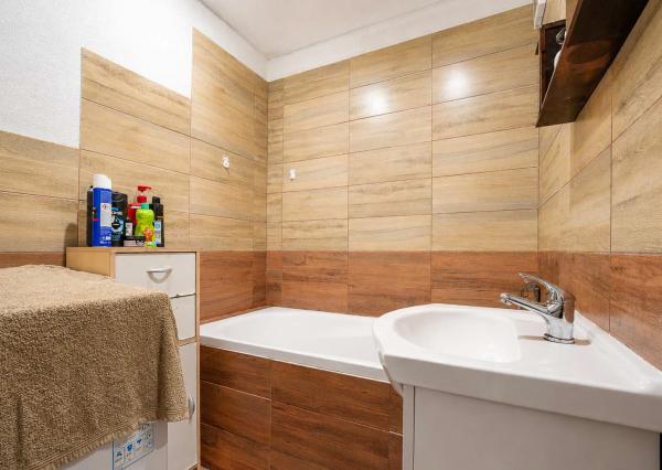 NA PREDAJ: 4-izbový byt s balkónom, Liptovský Mikuláš – 77 m²