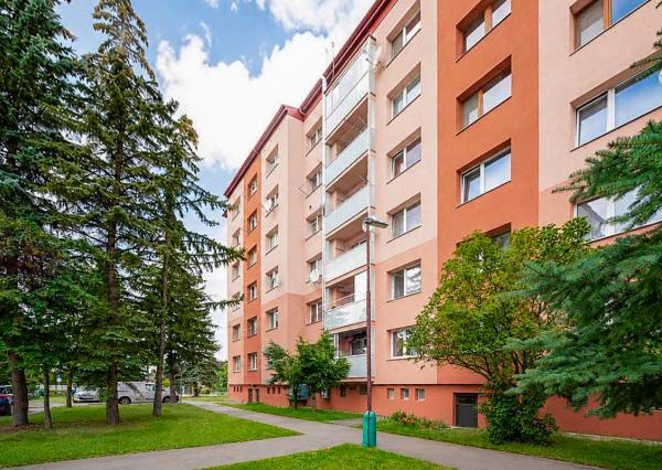 NA PREDAJ: 4-izbový byt s balkónom, Liptovský Mikuláš – 77 m²