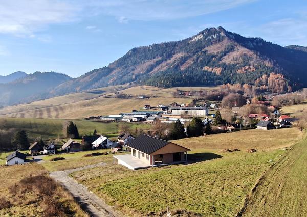 Panoráma, akú inde nenájdete! Dom na predaj v Liptovskej Anne