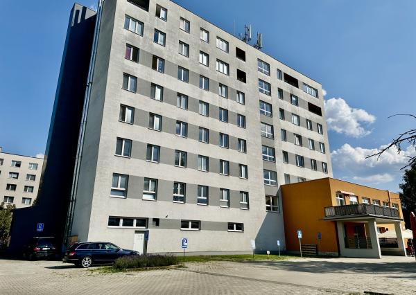 Štýlovo zariadený 3-izbový byt | Centrum LM | 2 parkovacie miesta