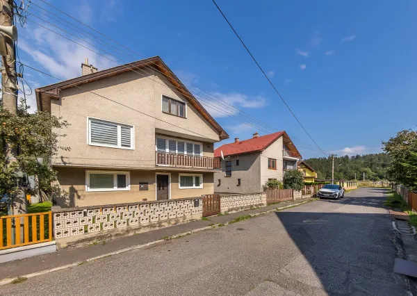 Na predaj: Priestranný 5-izbový rodinný dom s veľkým pozemkom (1250 m²) v Podturni
