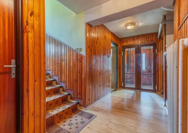 Na predaj: Priestranný 5-izbový rodinný dom s veľkým pozemkom (1250 m²) v Podturni