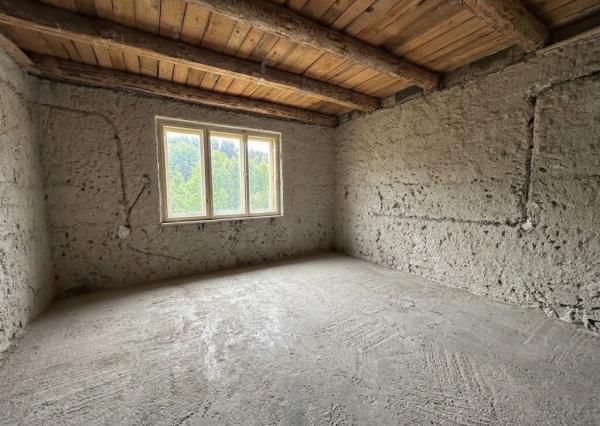 NA PREDAJ: RODINNÝ DOM V GÔTOVANOCH S VEĽKÝM POZEMKOM 1787m²